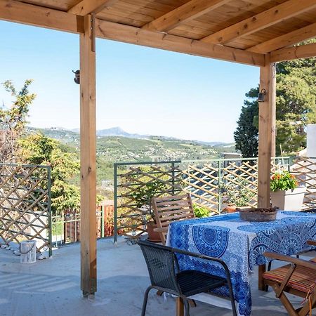 Cozy Studio In Dafnes Near To Heraklion Daire Dhafnes Dış mekan fotoğraf